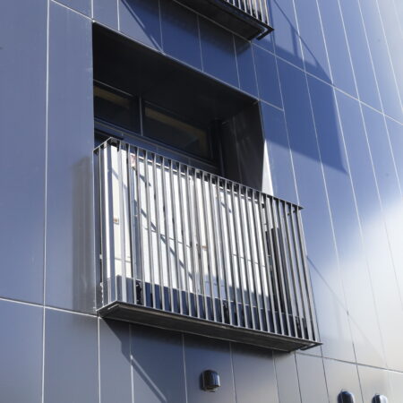 名古屋市 オフィスビル スチール手摺 溶融亜鉛メッキ 設計施工 金属工事